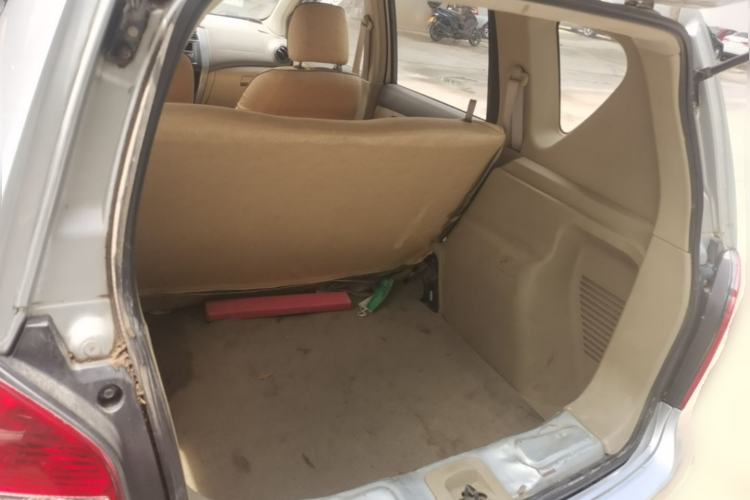 Used Nissan Livina 2007 Revised Version 1.6L Automatic Multi-Functional Type Trunk