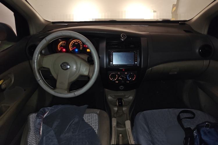 Used Nissan Livina 2007 1.6L Manual Multi-Function Type Center Console