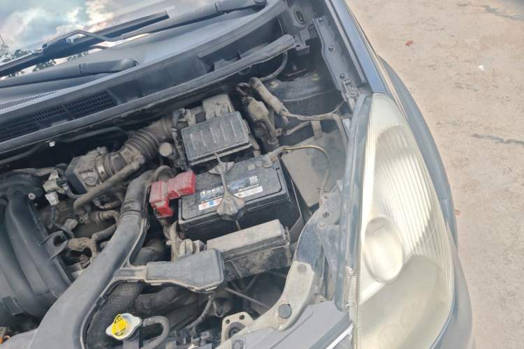 Used Nissan Livina 2008 Jingrui 1.6L Automatic Smart Edition Engine Bay Left
