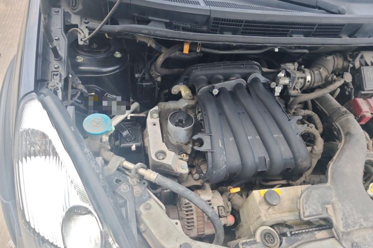 Used Nissan Livina 2008 Jingrui 1.6L Automatic Smart Edition Engine Bay Right