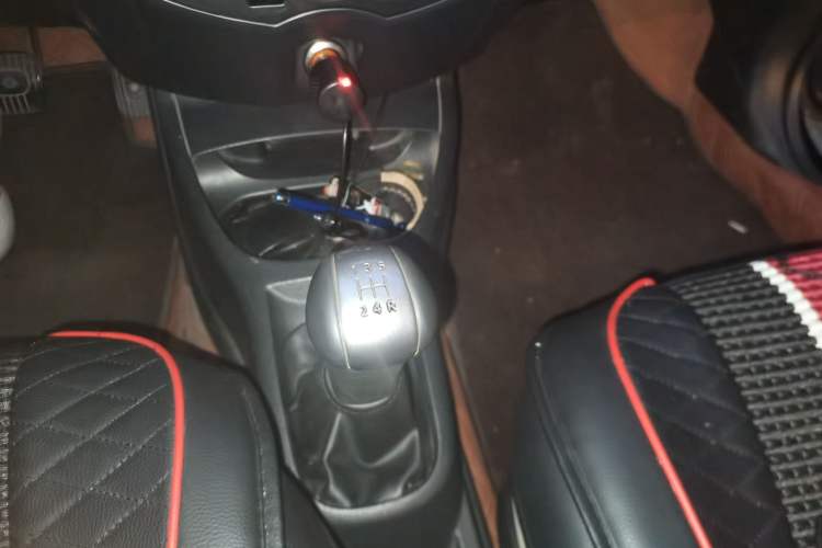 Used Nissan Livina 2008 Jingrui 1.6L Manual Smart Edition Gear Lever