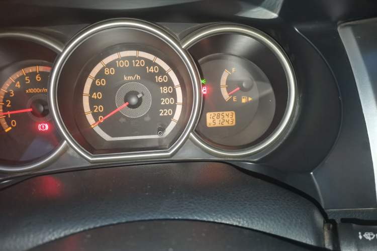 Used Nissan Livina 2008 Jingrui 1.6L Manual Smart Edition Odometer Close Up