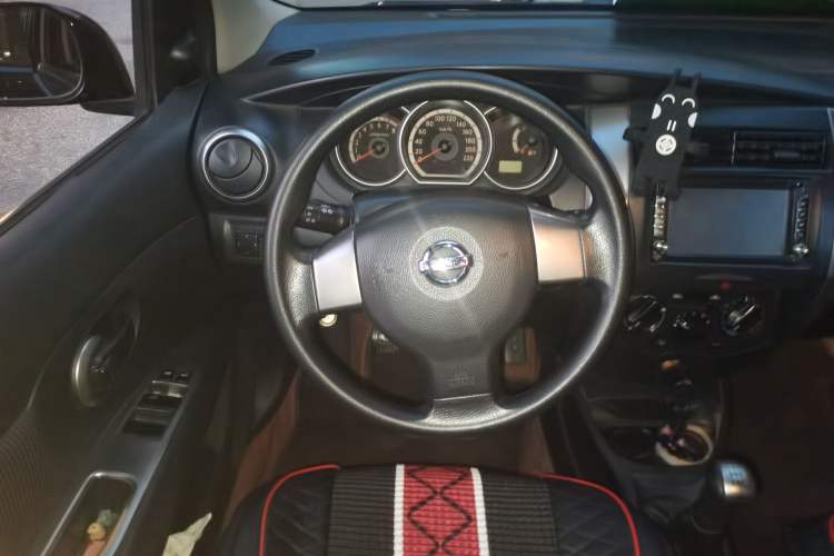 Used Nissan Livina 2008 Jingrui 1.6L Manual Smart Edition Steering Wheel