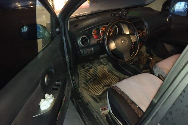 Used Nissan Livina 2008 Jingrui 1.6L Manual Smart Edition Driver Seat