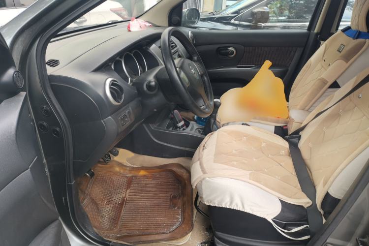 Used Nissan Livina 2008 Jingrui 1.6L Manual Smart Edition Driver Seat