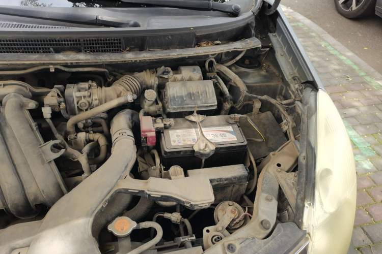 Used Nissan Livina 2008 Jingrui 1.6L Manual Smart Edition Engine Bay Left