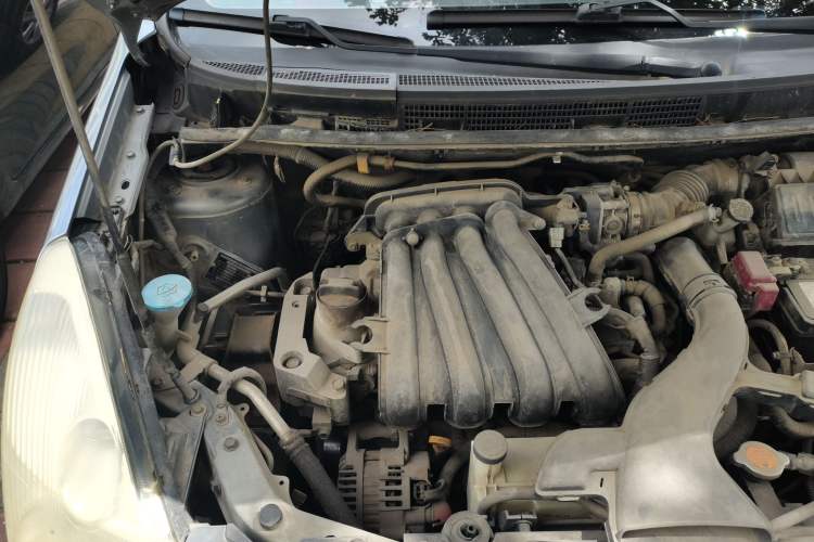 Used Nissan Livina 2008 Jingrui 1.6L Manual Smart Edition Engine Bay Right