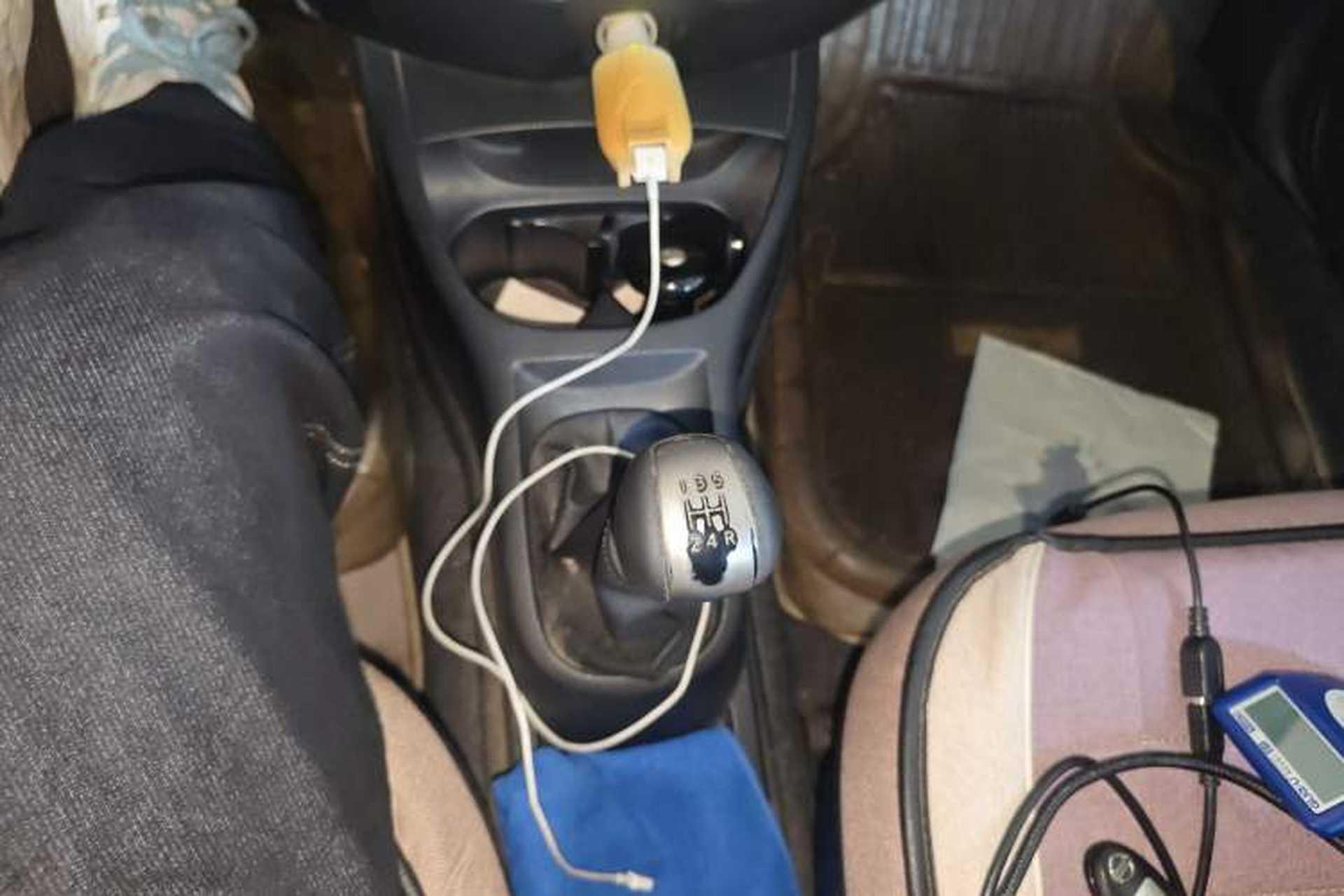 Used Nissan Livina 2008 JINRUI 1.6L Manual Standard Edition Gear Lever