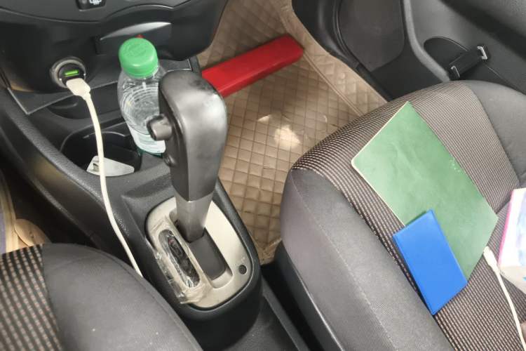 Used Nissan Livina 2008 Jingrui 1.6L Automatic Smart Edition Gear Lever