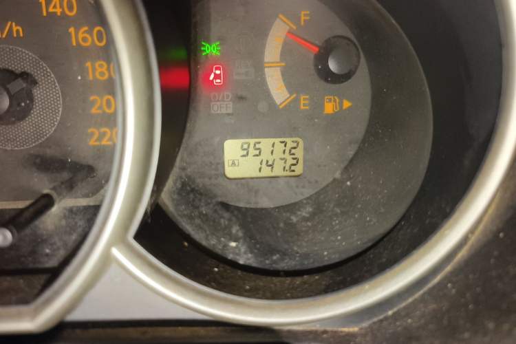 Used Nissan Livina 2008 Jingrui 1.6L Manual Smart Edition Odometer Close Up