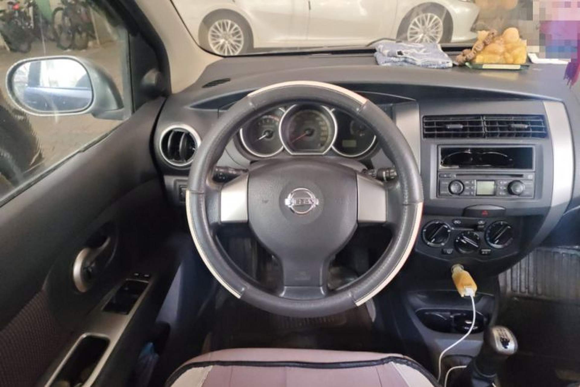 Used Nissan Livina 2008 JINRUI 1.6L Manual Standard Edition Steering Wheel