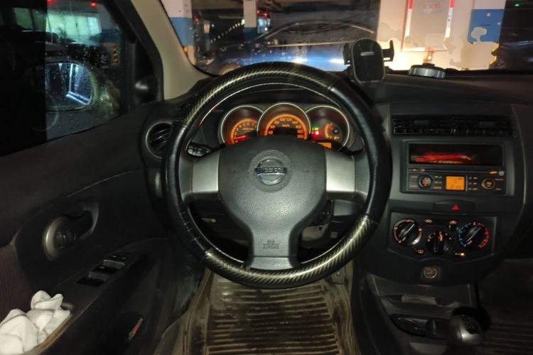 Used Nissan Livina 2008 Jingrui 1.6L Manual Smart Edition Steering Wheel