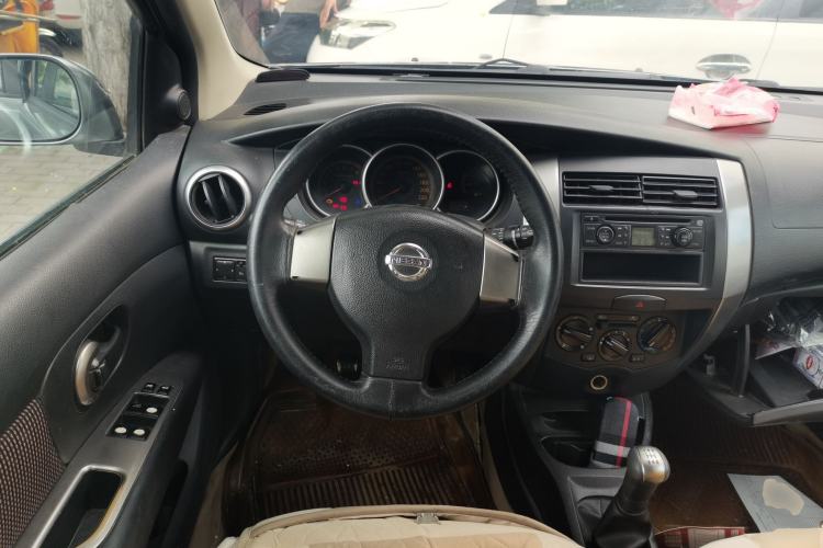 Used Nissan Livina 2008 Jingrui 1.6L Manual Smart Edition Steering Wheel
