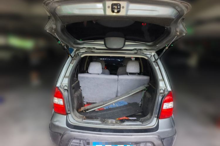 Used Nissan Livina 2008 Jingrui 1.6L Manual Smart Edition Trunk