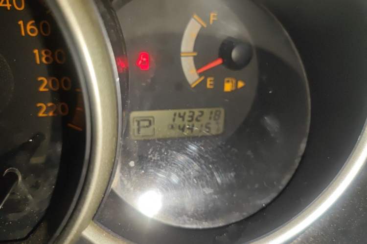 Used Nissan Livina 2008 1.6L Automatic XuanNeng Version Odometer Close Up