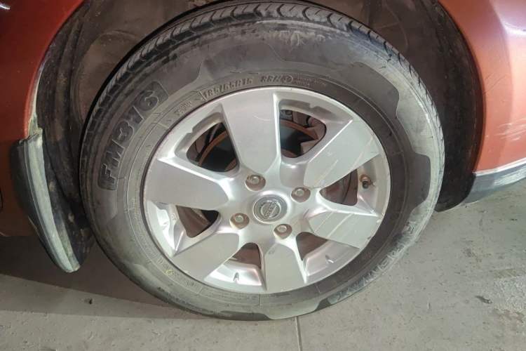 Used Nissan Livina 2008 1.6L Automatic XuanNeng Version Right Front Wheel Hub