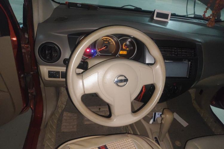 Used Nissan Livina 2008 1.6L Automatic XuanNeng Version Steering Wheel