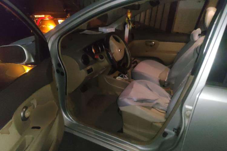 Used Nissan Livina 2008 1.6L Automatic XuanNeng Version Driver Seat