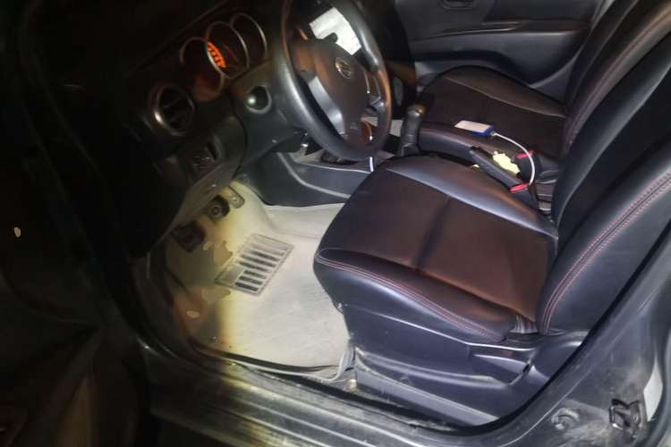 Used Nissan Livina 2008 Jingrui 1.6L Manual Smart Edition Driver Seat