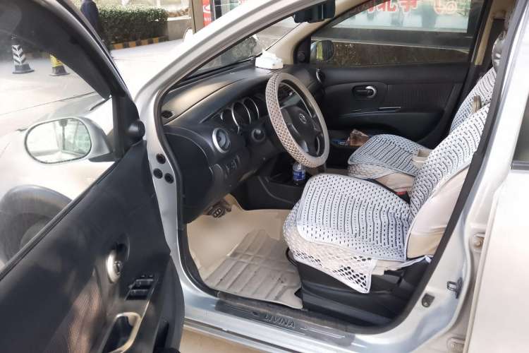 Used Nissan Livina 2008 Jingrui 1.6L Automatic Smart Edition Driver Seat