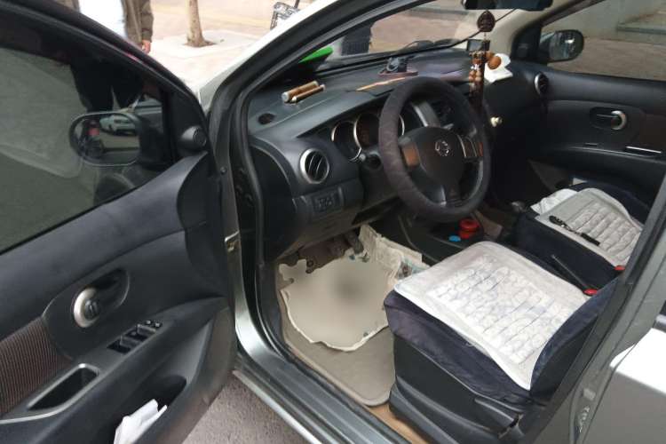 Used Nissan Livina 2008 Jingrui 1.6L Manual Smart Edition Driver Seat