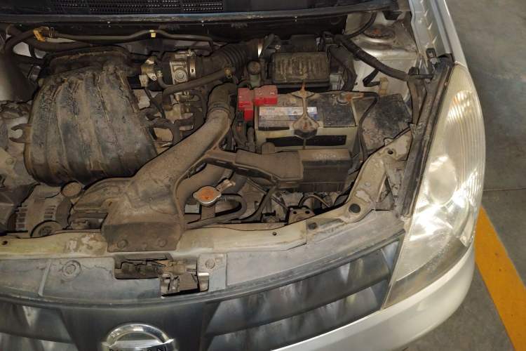 Used Nissan Livina 2008 1.6L Automatic XuanNeng Version Engine Bay Left