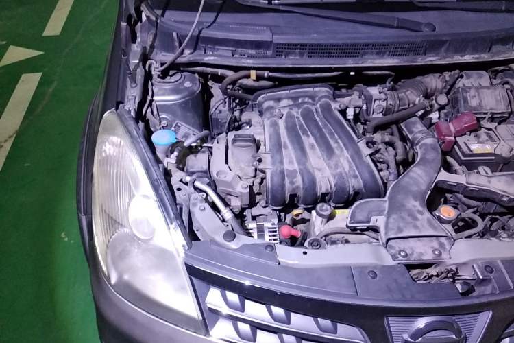 Used Nissan Livina 2008 Jingrui 1.6L Automatic Standard Edition Engine Bay Right