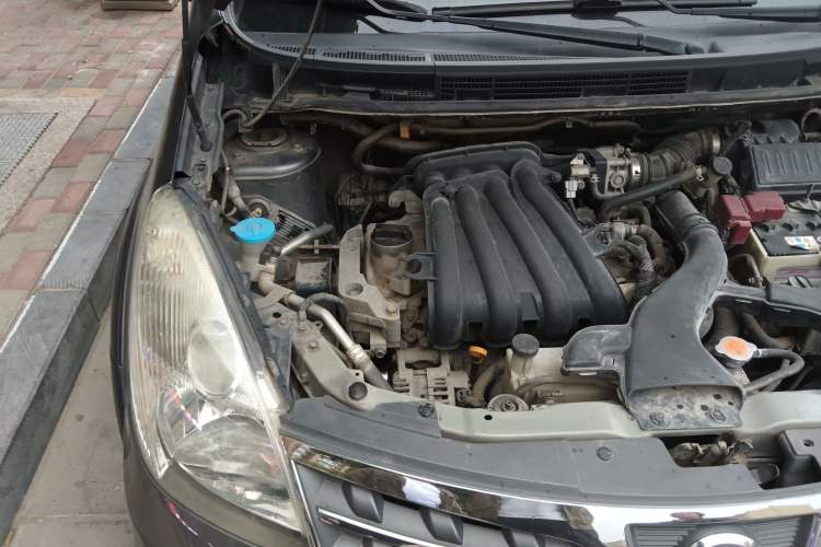 Used Nissan Livina 2008 Jingrui 1.6L Manual Smart Edition Engine Bay Right