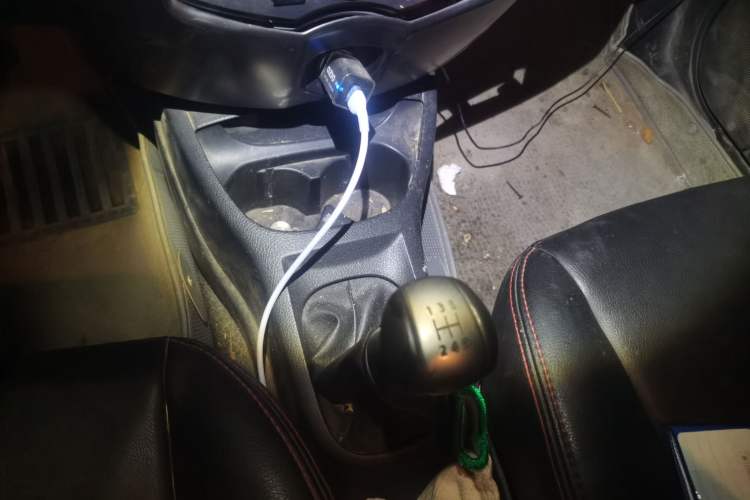 Used Nissan Livina 2008 Jingrui 1.6L Manual Smart Edition Gear Lever