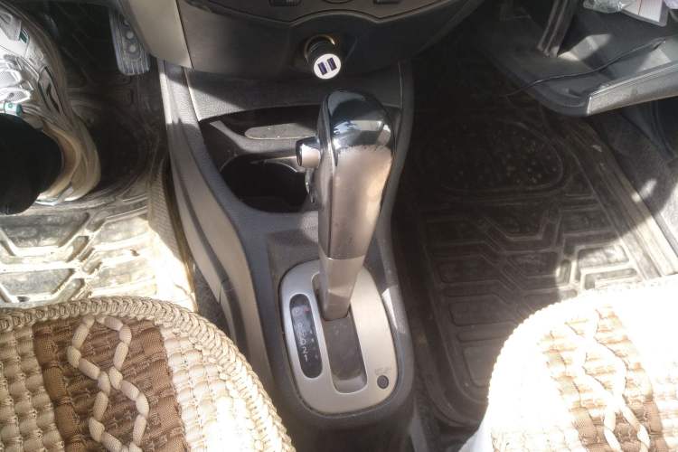 Used Nissan Livina 2008 Jingrui 1.6L Automatic Smart Edition Gear Lever