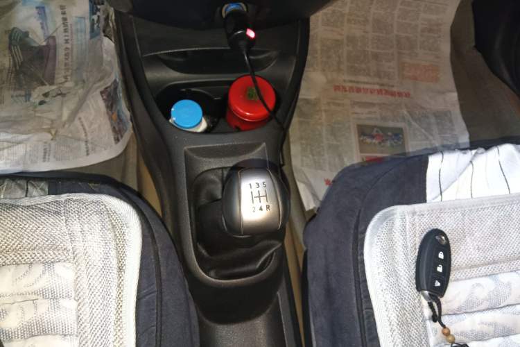 Used Nissan Livina 2008 Jingrui 1.6L Manual Smart Edition Gear Lever