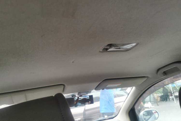 Used Nissan Livina 2008 1.6L Manual XuanNeng Model Headliner