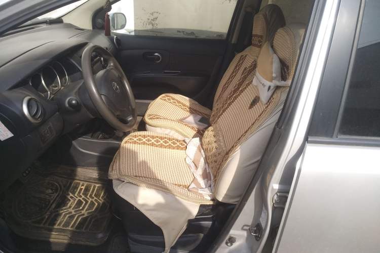 Used Nissan Livina 2008 Jingrui 1.6L Automatic Smart Edition Left Front Seat