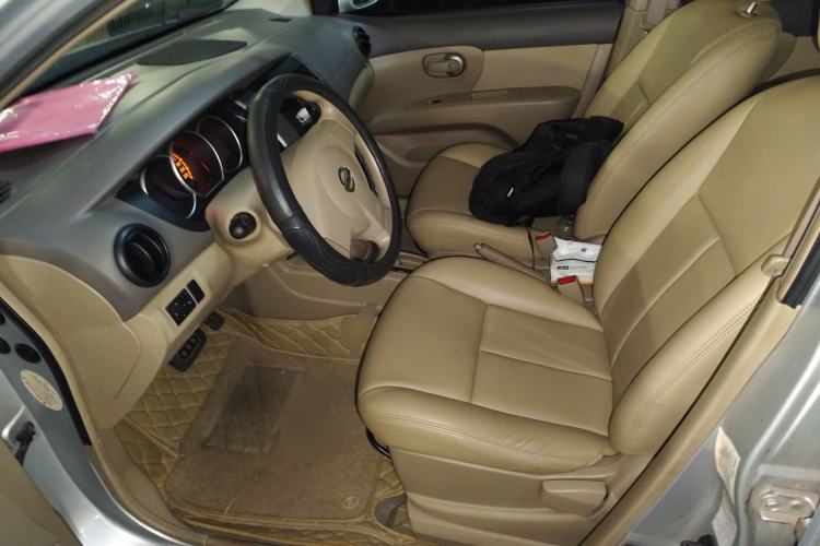 Used Nissan Livina 2008 1.6L Automatic XuanNeng Version Left Front Seat