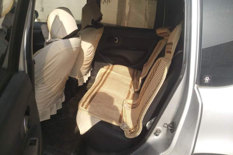 Used Nissan Livina 2008 Jingrui 1.6L Automatic Smart Edition Left Rear Seat