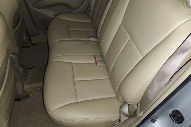 Used Nissan Livina 2008 1.6L Automatic XuanNeng Version Left Rear Seat