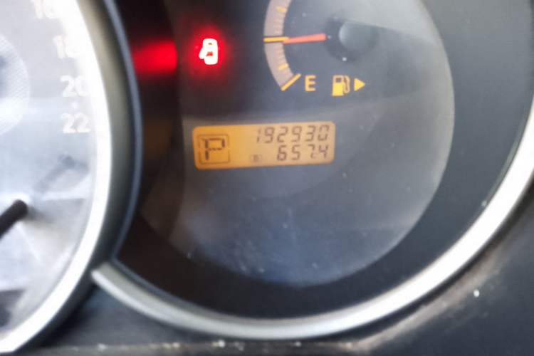 Used Nissan Livina 2008 Jingrui 1.6L Automatic Smart Edition Odometer Close Up