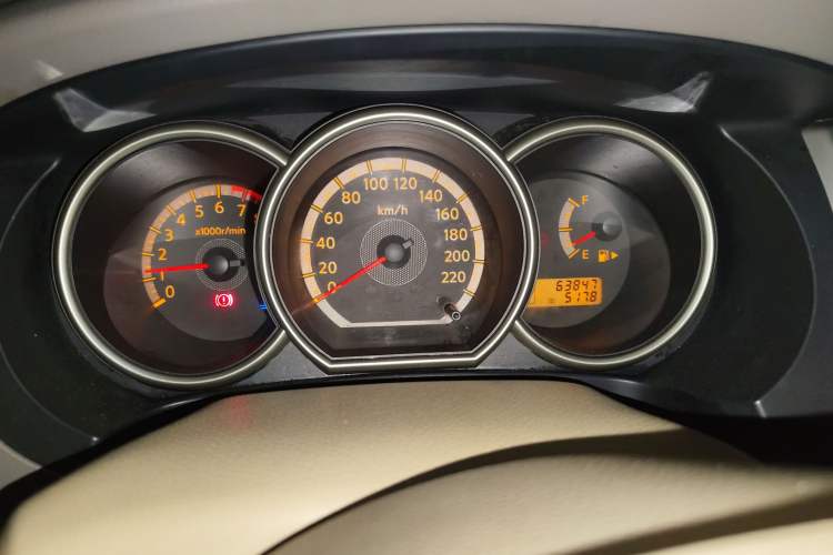 Used Nissan Livina 2008 1.6L Automatic XuanNeng Version Odometer Close Up