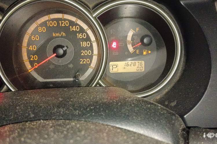 Used Nissan Livina 2008 Jingrui 1.6L Automatic Smart Edition Odometer Close Up