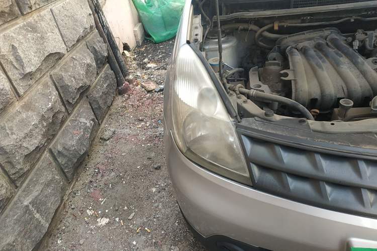 Used Nissan Livina 2008 1.6L Manual XuanNeng Model Right Front Headlight