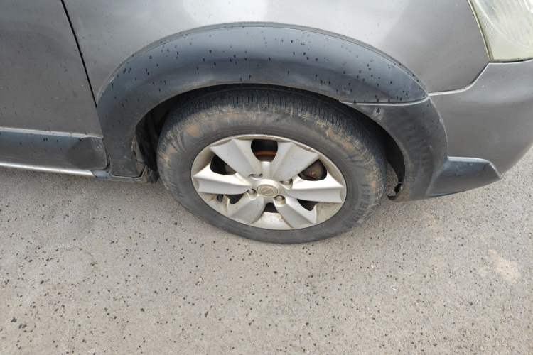Used Nissan Livina 2008 Jingrui 1.6L Manual Smart Edition Right Front Wheel Hub