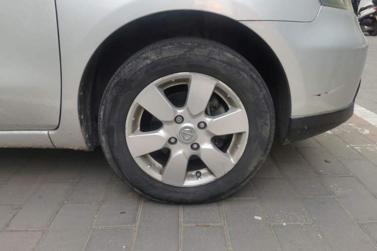 Used Nissan Livina 2008 1.6L Manual XuanNeng Model Right Front Wheel Hub
