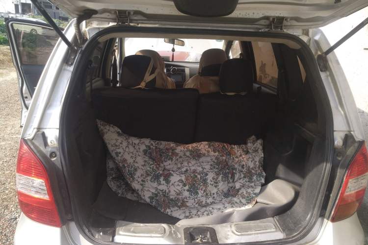 Used Nissan Livina 2008 Jingrui 1.6L Automatic Smart Edition Trunk