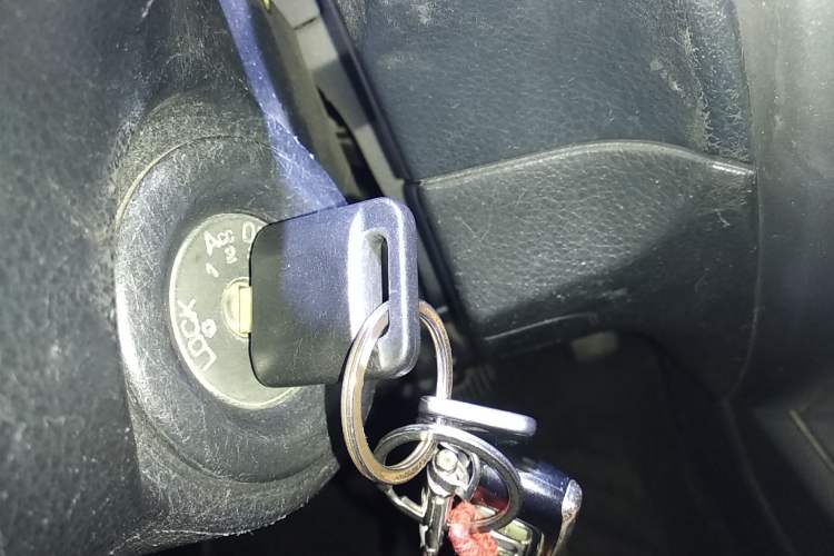 Used Nissan Livina 2008 Jingrui 1.6L Automatic Standard Edition Vehicle Key
