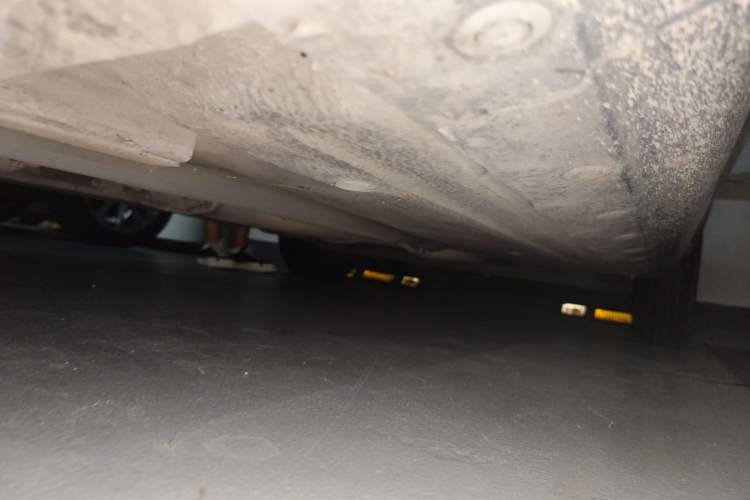 Used Nissan Livina 2009 1.6L Manual All-Around Model Chassis Front Left