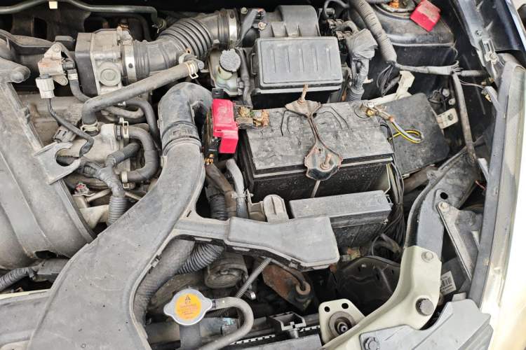 Used Nissan Livina 2009 1.6L Automatic All-in-One Edition Engine Bay Left