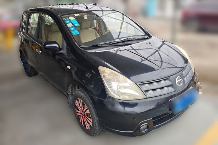 Used Nissan Livina 2009 1.6L Automatic All-in-One Edition Front Right 45 Deg