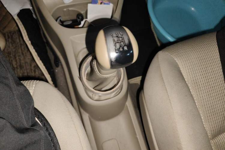 Used Nissan Livina 2009 1.6L Manual All-Around Model Gear Lever