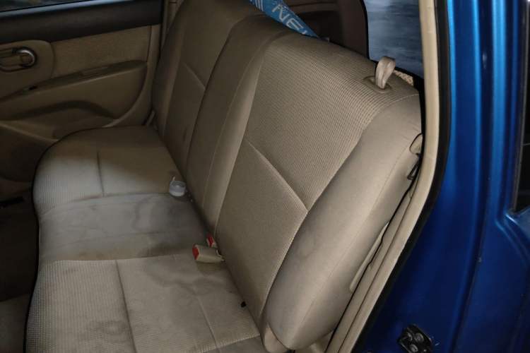 Used Nissan Livina 2009 1.6L Manual All-Around Model Left Rear Seat