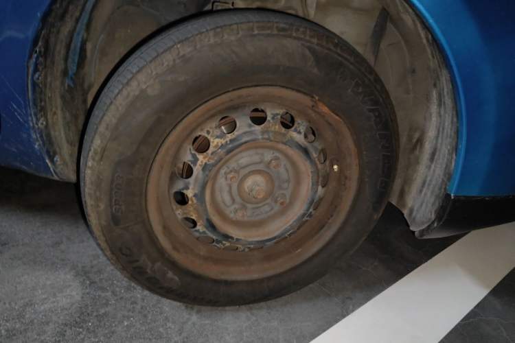 Used Nissan Livina 2009 1.6L Manual All-Around Model Right Front Wheel Hub